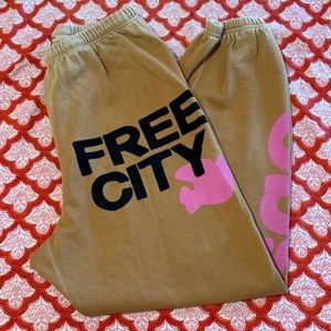 FREECITY Let's go sweatpants